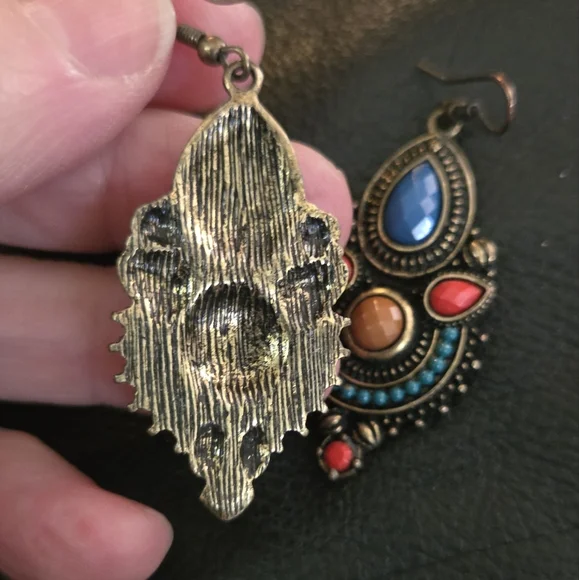 Avon Elegant Multicolor Dangle Earrings - Picture 3 of 4